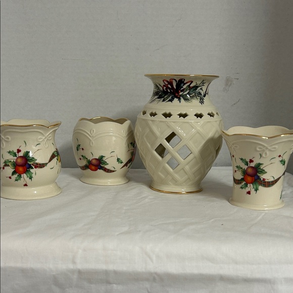 Lenox Holiday Decor Cream and Green Set